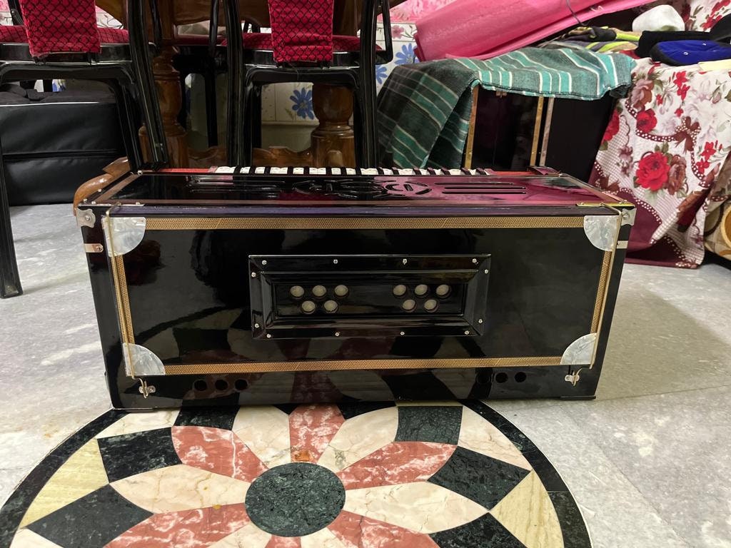 DS RAMSINGH HARMONIUM 9 Scale 3line black Glossy