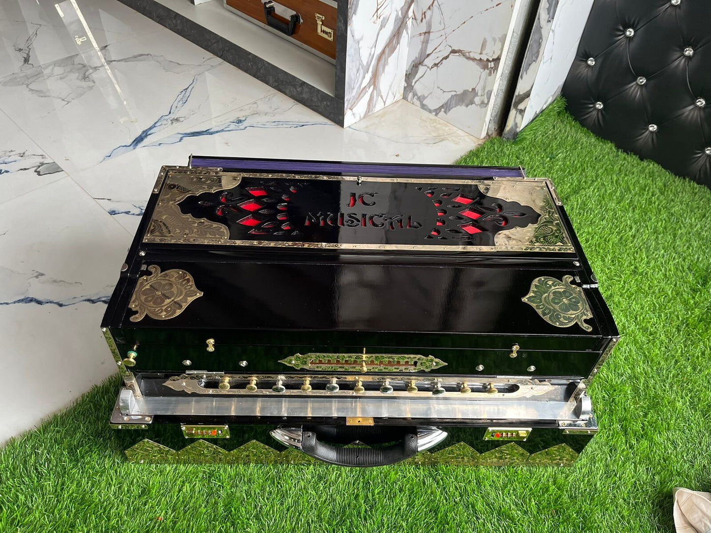4line 13scale changer harmonium customised model with custom nameplate premium segment
