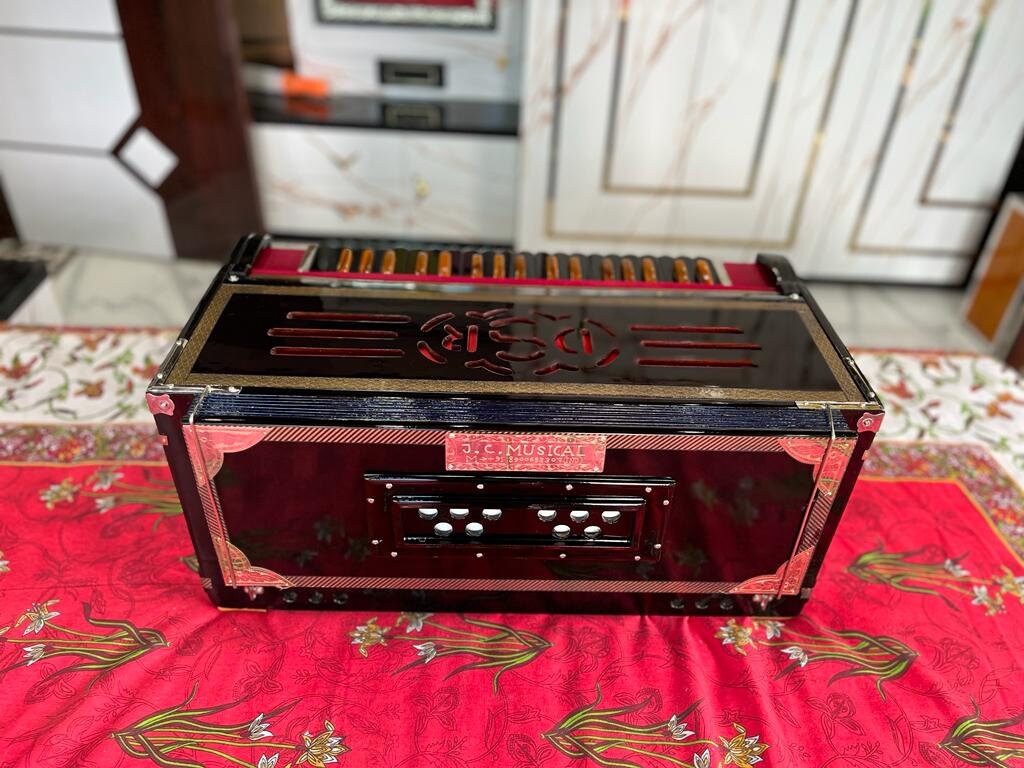 DS RAMSINGH 9Scale changer Harmonium with wooden keys and stopers black mirror finish polish with black imported Italian keyboard