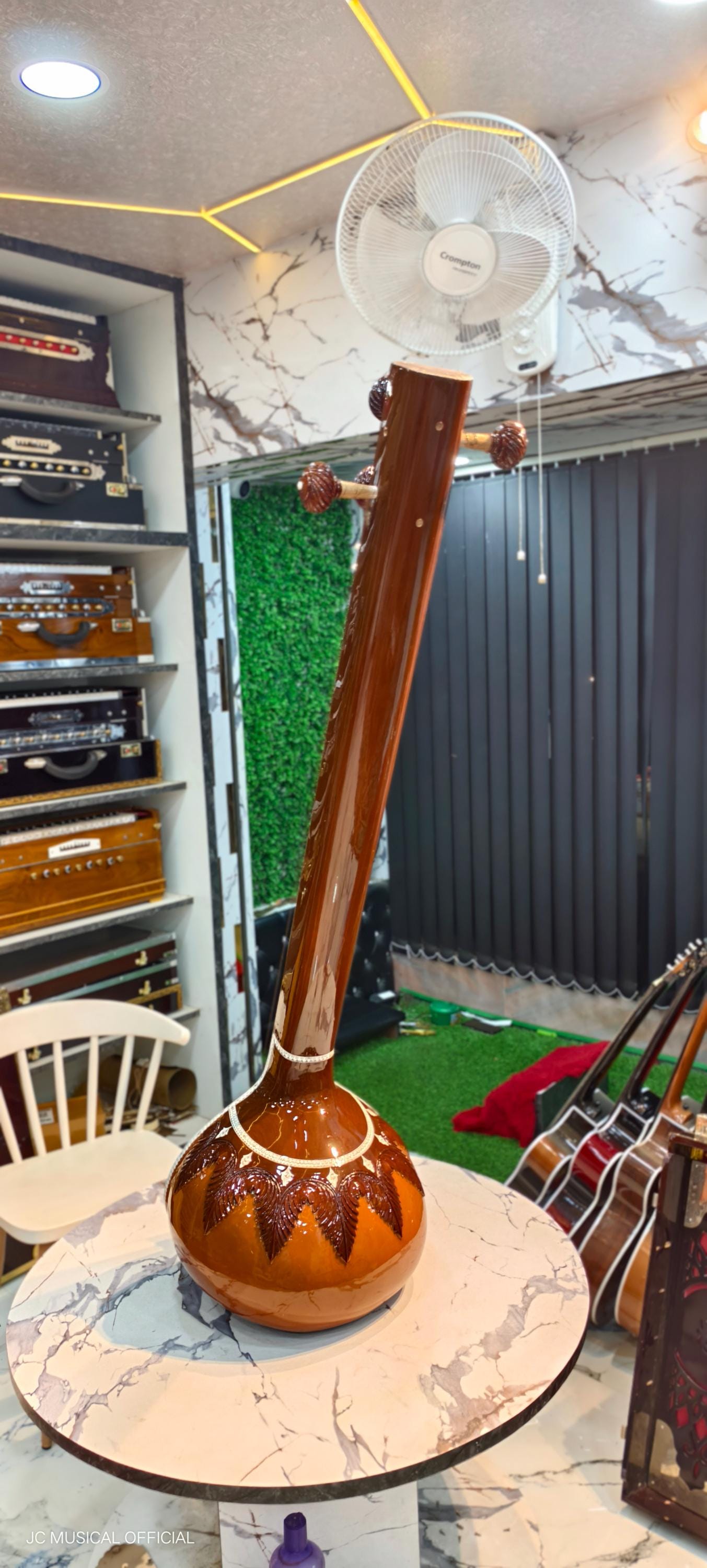 Professional MALE TANPURA With hard case
