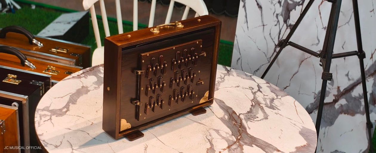 3OCTEVE premium Shruti box brown finish