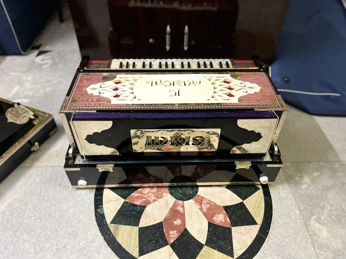 4line 13scale changer customised model with custom nameplate