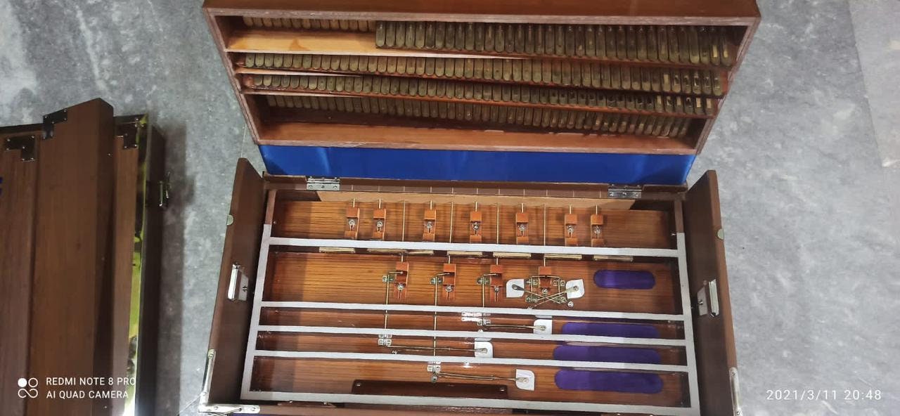 4line 13scale changer wooden mat colour Harmonium with customised nameplate