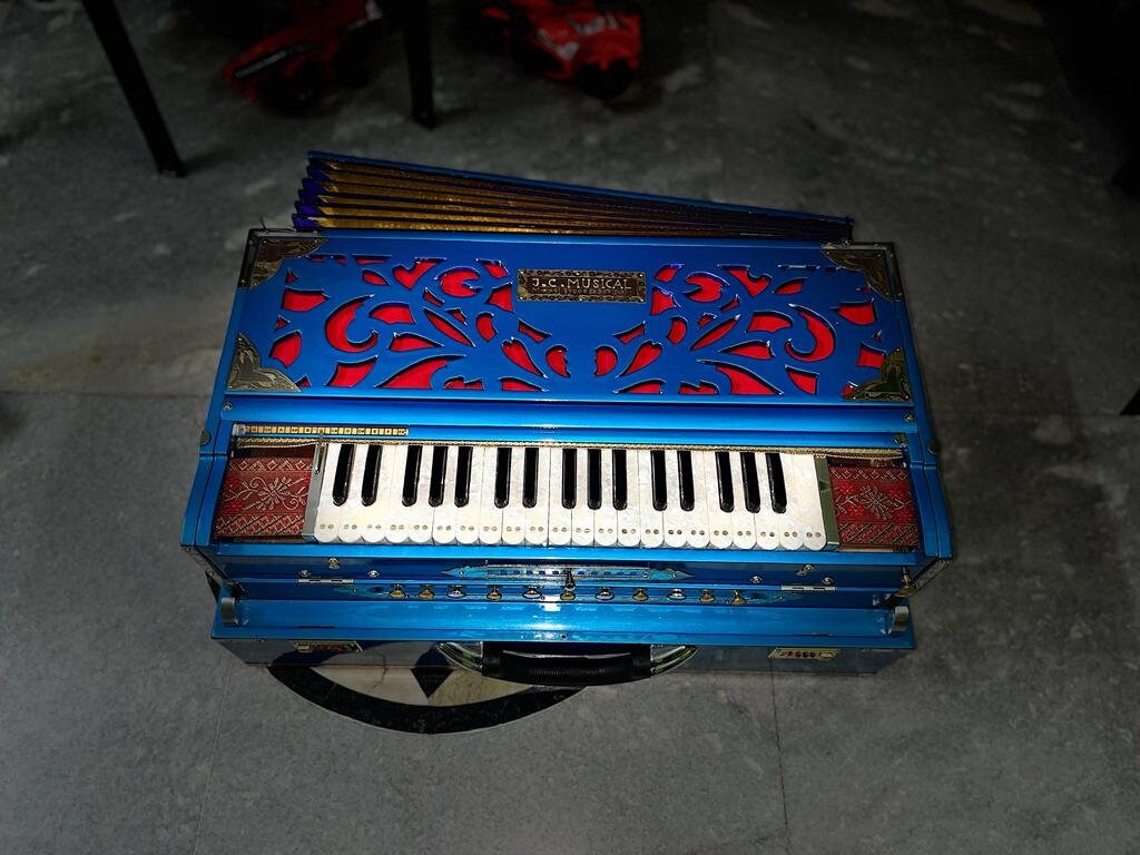 4line 13scale metalic sky blue with custom nameplate