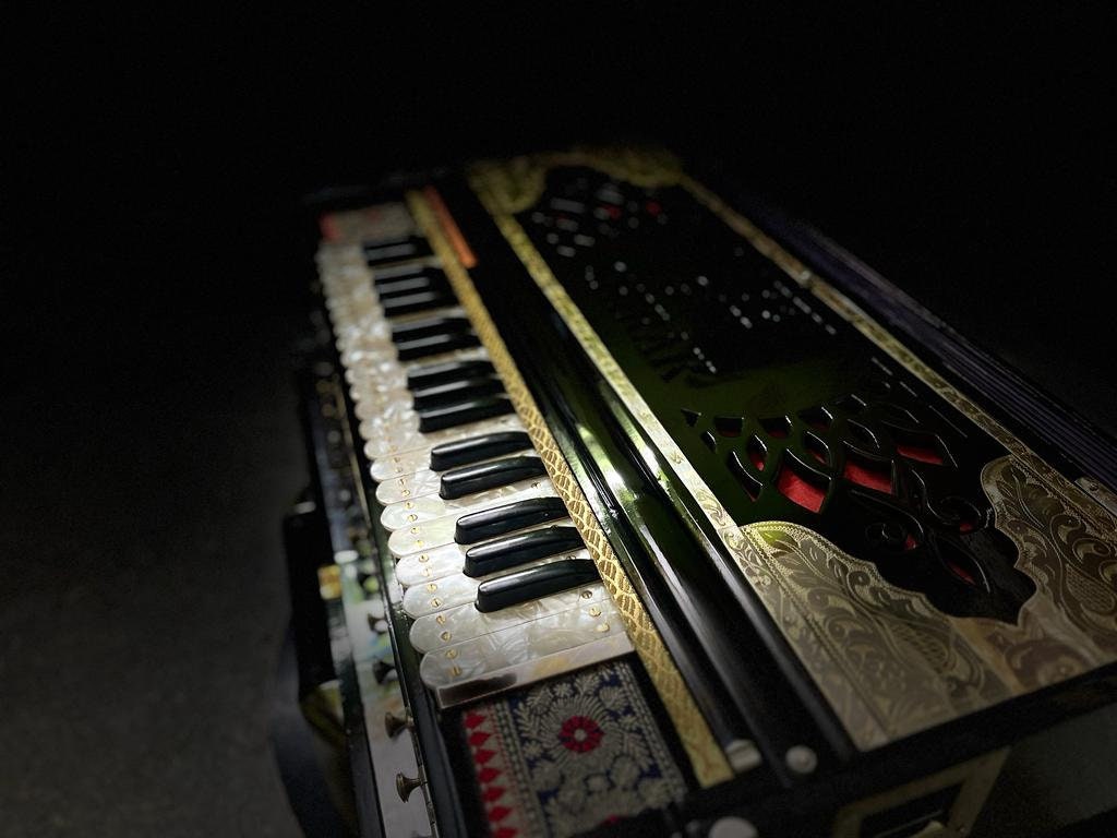 4line 13scale black colour with customised names