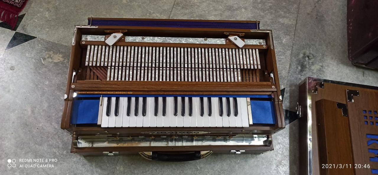 4line 13scale changer wooden mat colour Harmonium with customised nameplate