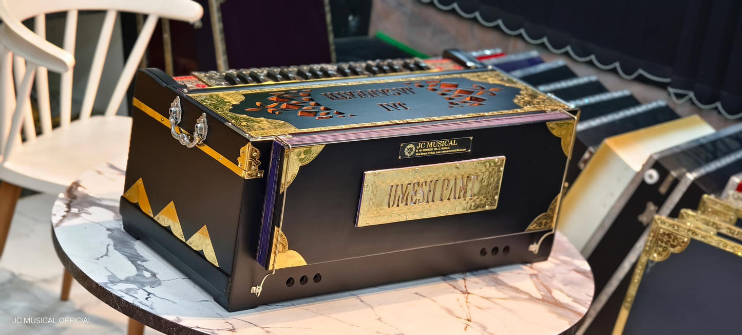 4LINE 13scale changer harmonium/ Black gold edition