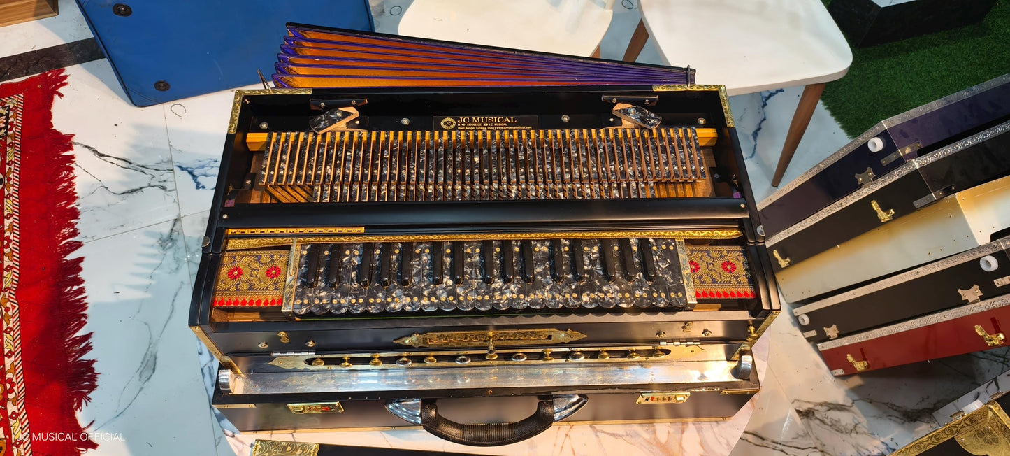 Black Harmonium / 4LINE 13 SCALE CHANGER with Golden Brass Decoration
