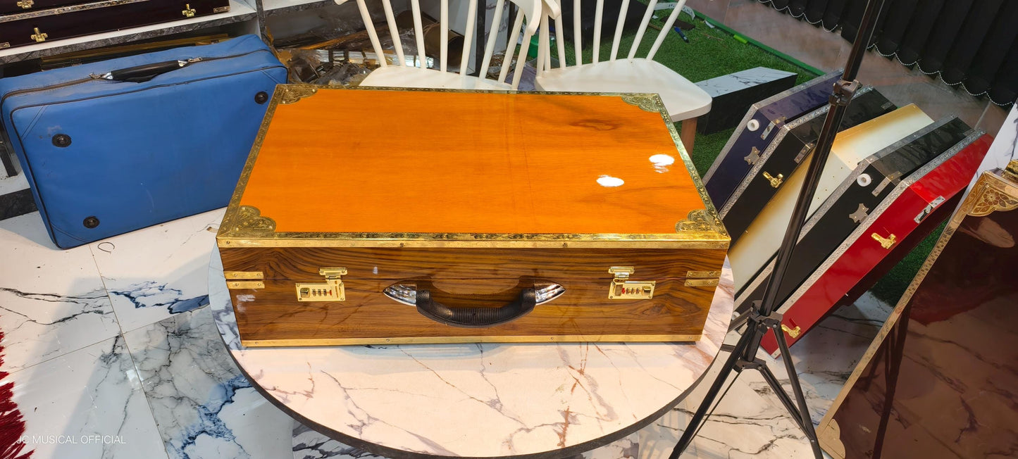 4-Line Harmonium: 13-Scale Changer, Natural Wood, Glossy Finish