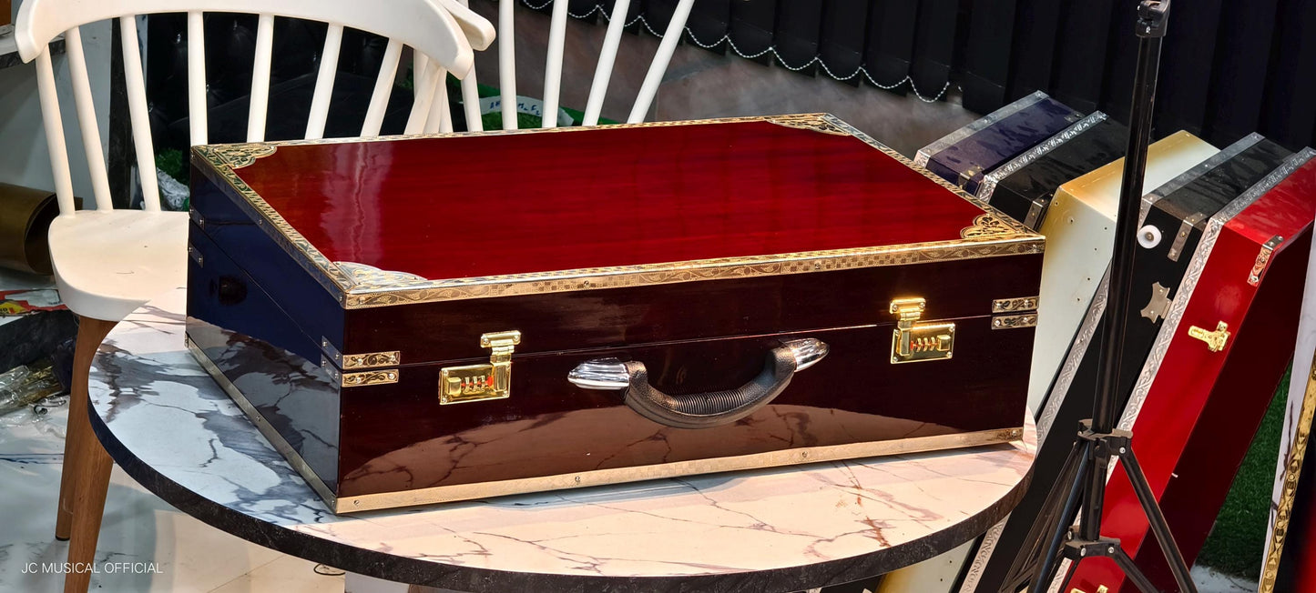 4-Line Harmonium: Mahogany Finish, 13-Scale Changer