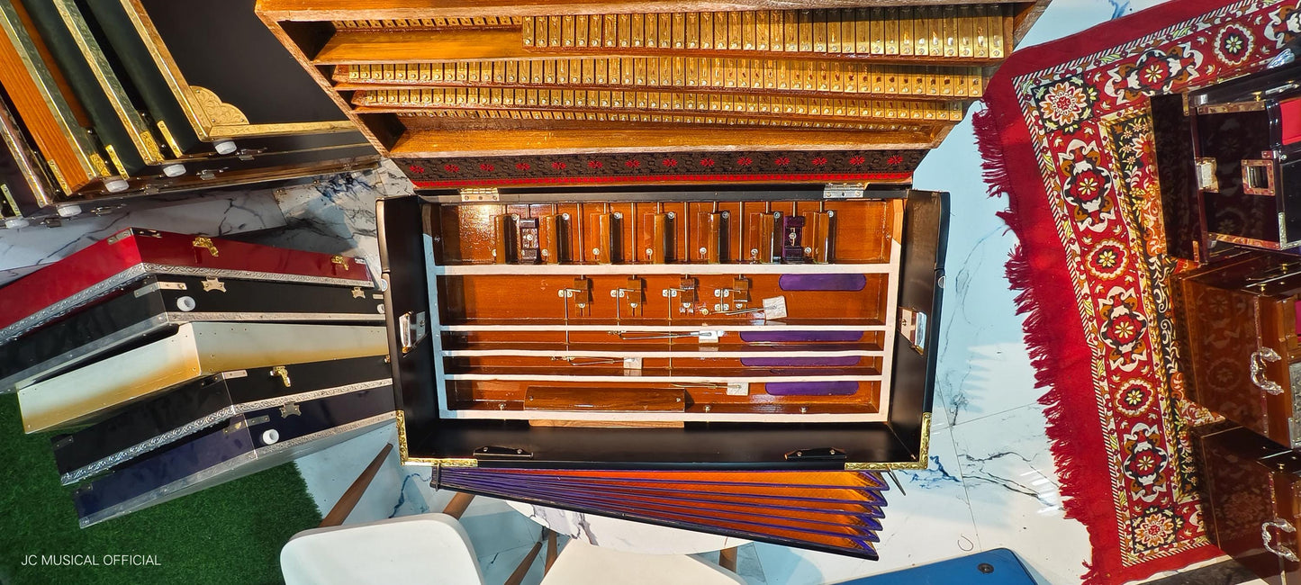 Black Harmonium / 4LINE 13 SCALE CHANGER with Golden Brass Decoration