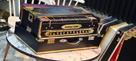 Black Harmonium / 4LINE 13 SCALE CHANGER with Golden Brass Decoration