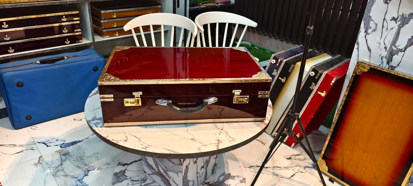 4-Line Harmonium: Mahogany Finish, 13-Scale Changer