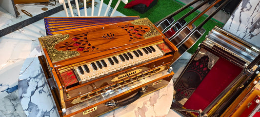 3line 9scale changer wooden glossy finish professional quality with golden brass decoration