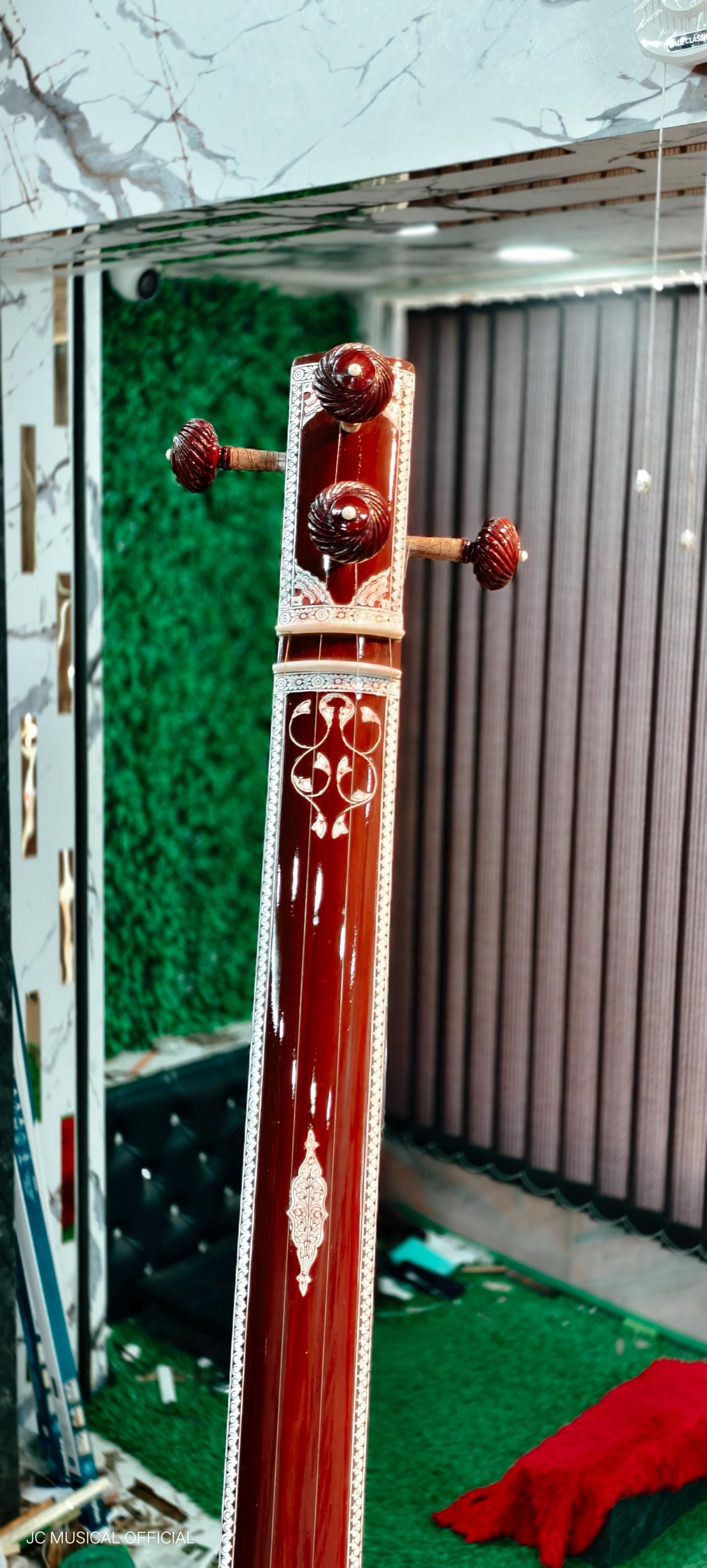 Professional Tun Wood Tanpura, Premium Hard Case