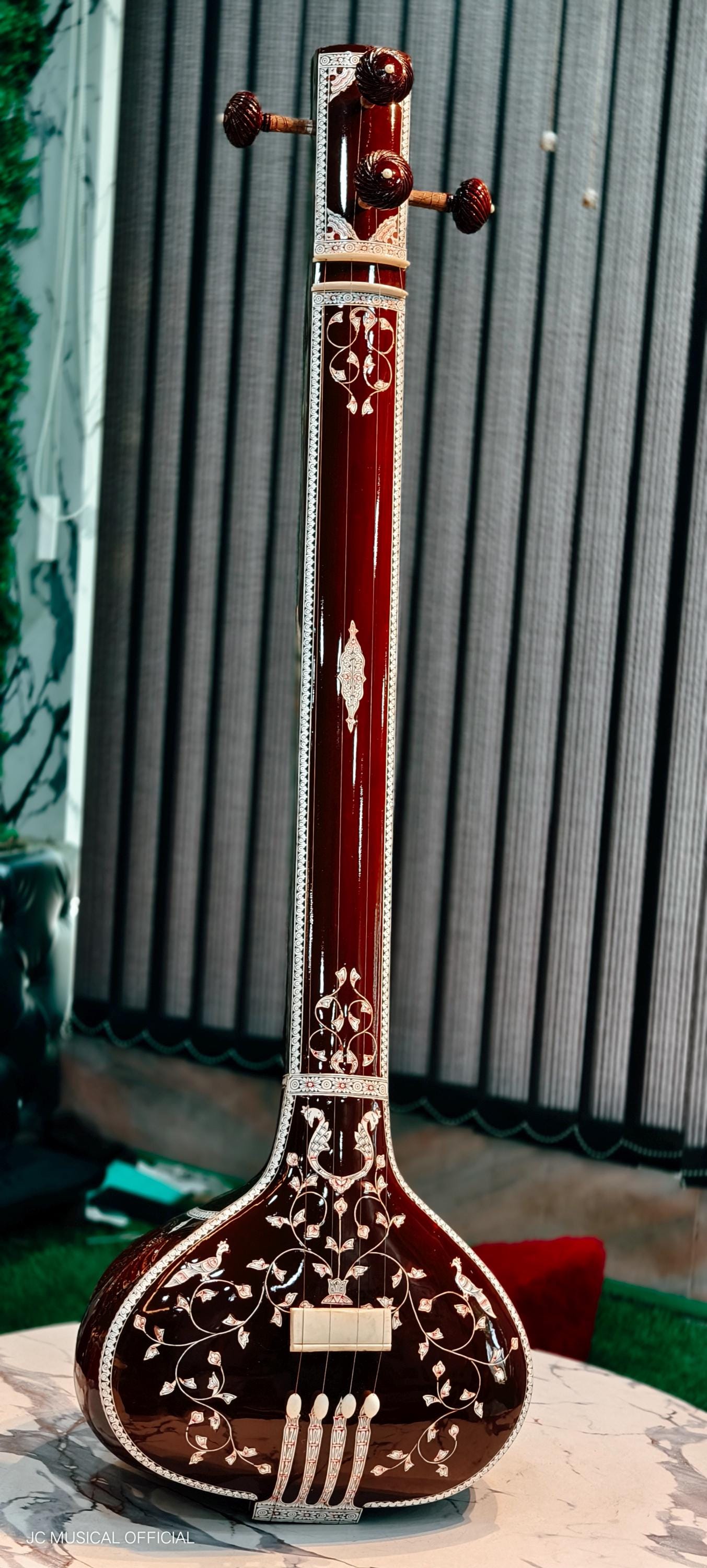 Professional Tun Wood Tanpura, Premium Hard Case