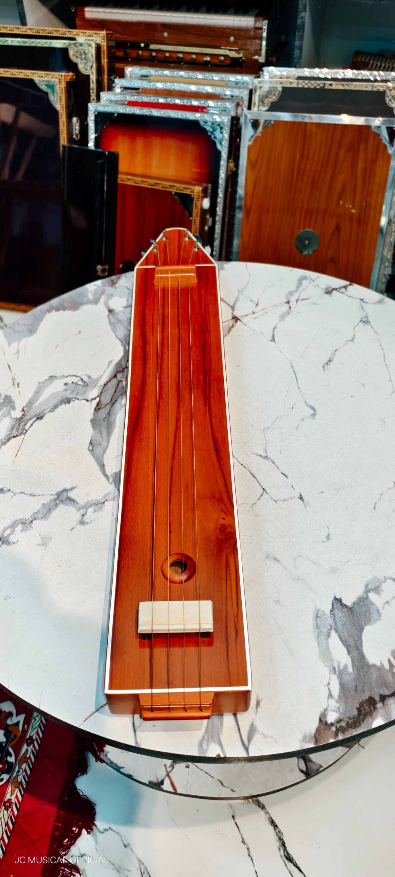 BOX TANPURA| Tambura|Tanpuri|4main string|Male type voice