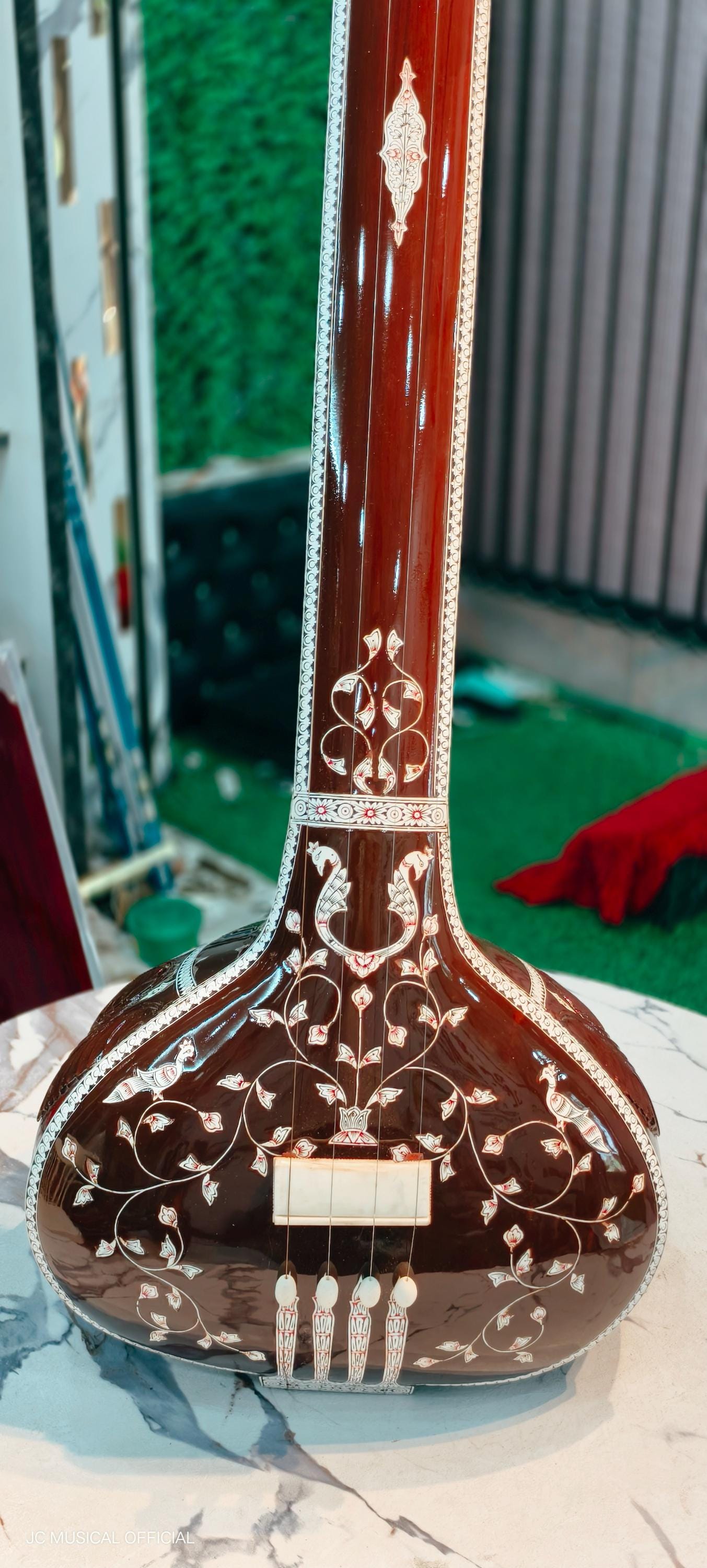 Professional Tun Wood Tanpura, Premium Hard Case