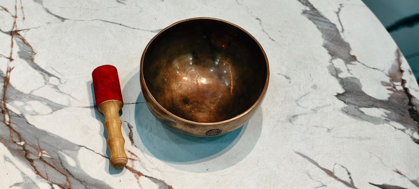 Full Moon Tibetan Singing Bowl with Wood Striker: Healing Meditation