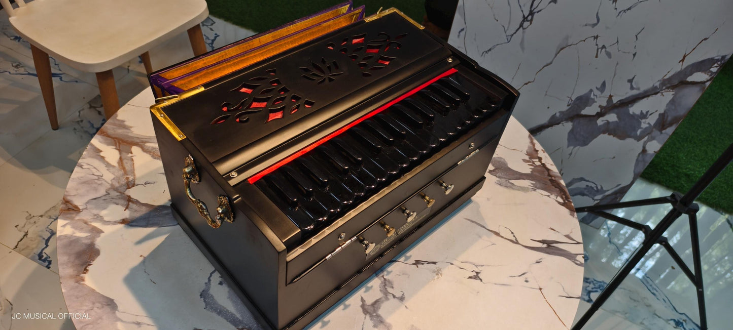 2LINE MINI BLACK GOLD Edition/2.5 Octeve/32 reeds per line