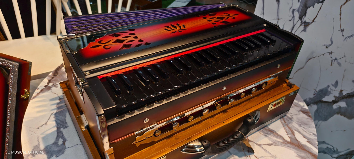 2-Line Harmonium: 3.5 Octave, 42 Reeds, Sunburst Finish