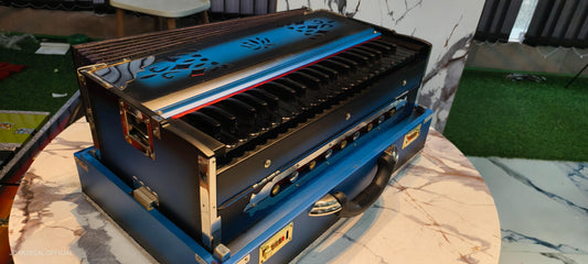 2LINE PROFESSIONAL HARMONIUM/3.5 OCTEVE 42Reeds / bass male/ blue black mat finish dual tone