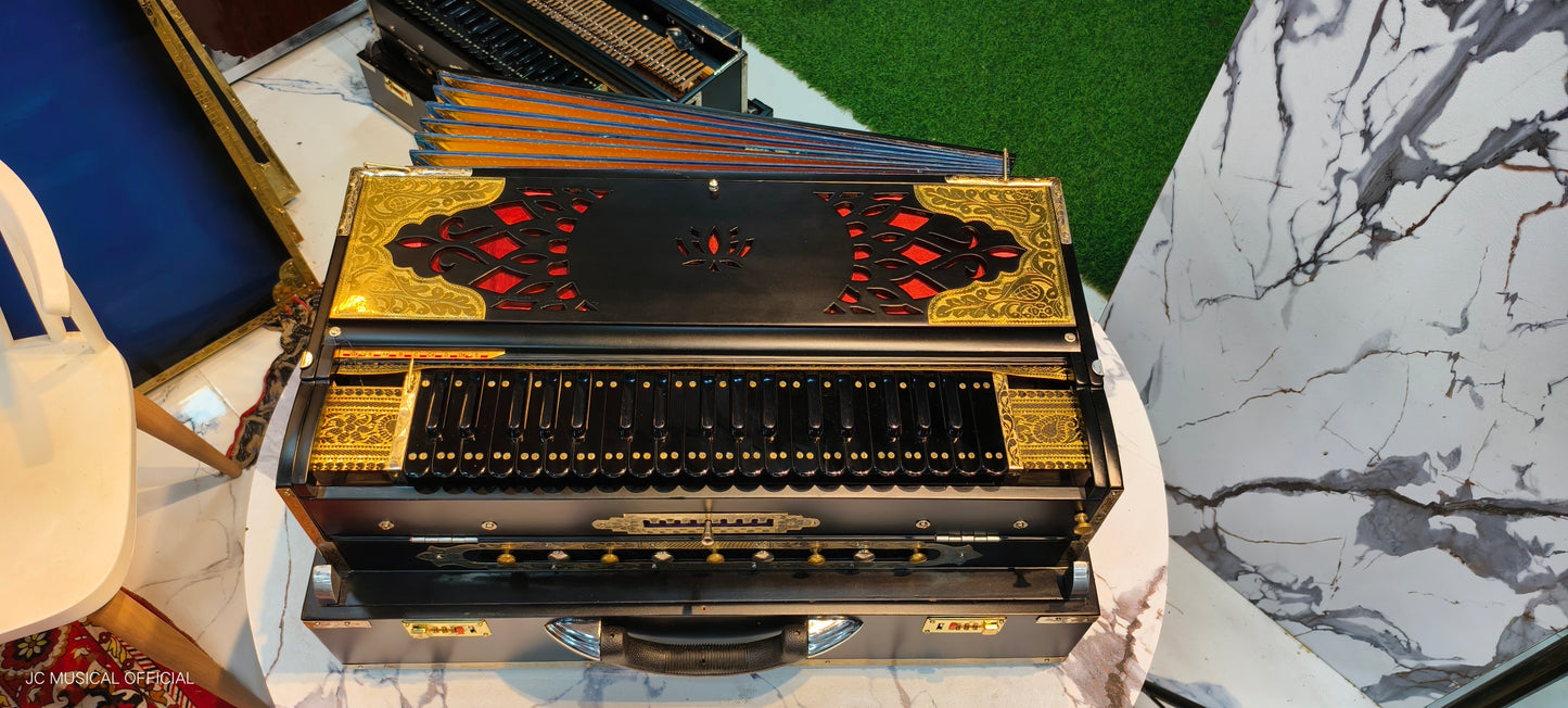 3LINE 9SCALE CHANGER BLACK BEAUTY WITH WO0DEN KEYS JC PREMIUM SEGMENT